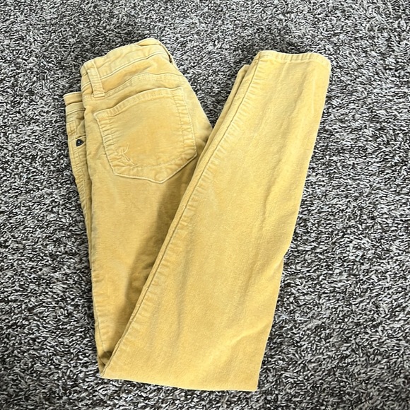 Kut from the Kloth Jeans Mustard Color Corduroy Jeans Low Rise